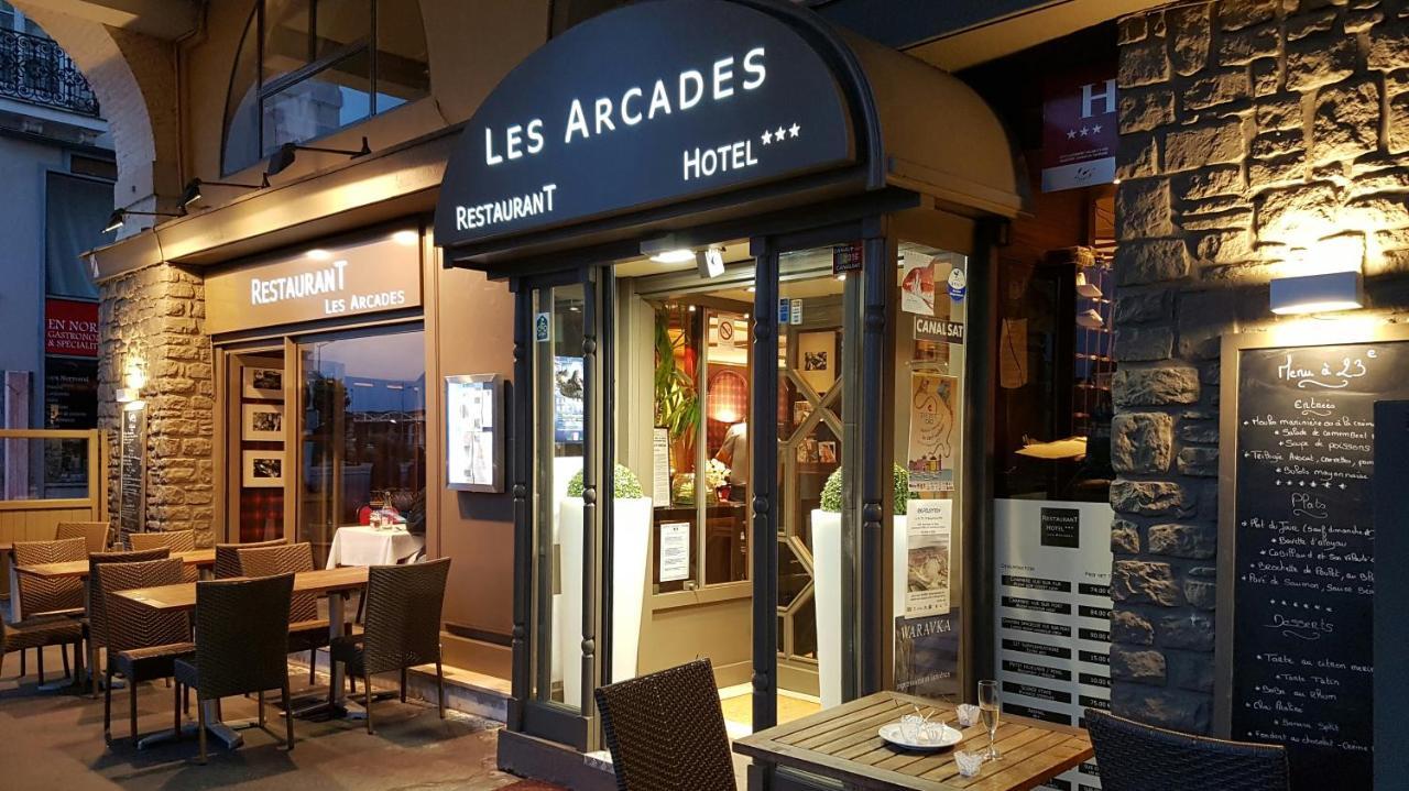 Hotel Les Arcades 3*